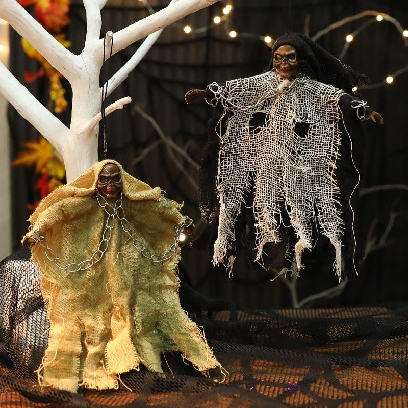 Halloween Ghost Hanger with Glowing Eyes and Chains – Spooky Decoration for Party and Trick-or-Treat
