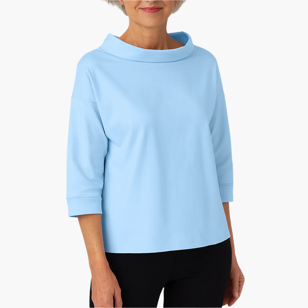 Women's top with wide boat neck and 3/4 sleeves – timeless comfort for every day