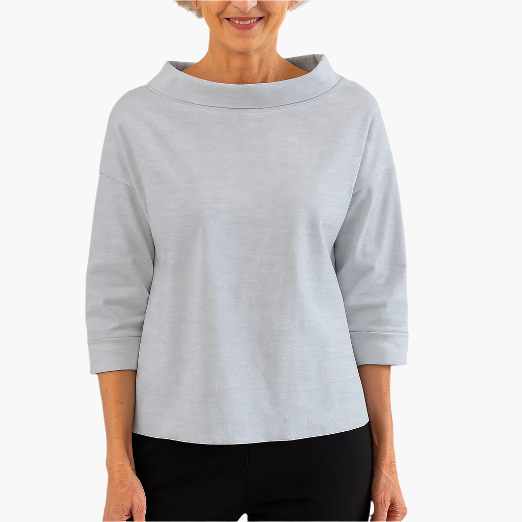 Women's top with wide boat neck and 3/4 sleeves – timeless comfort for every day