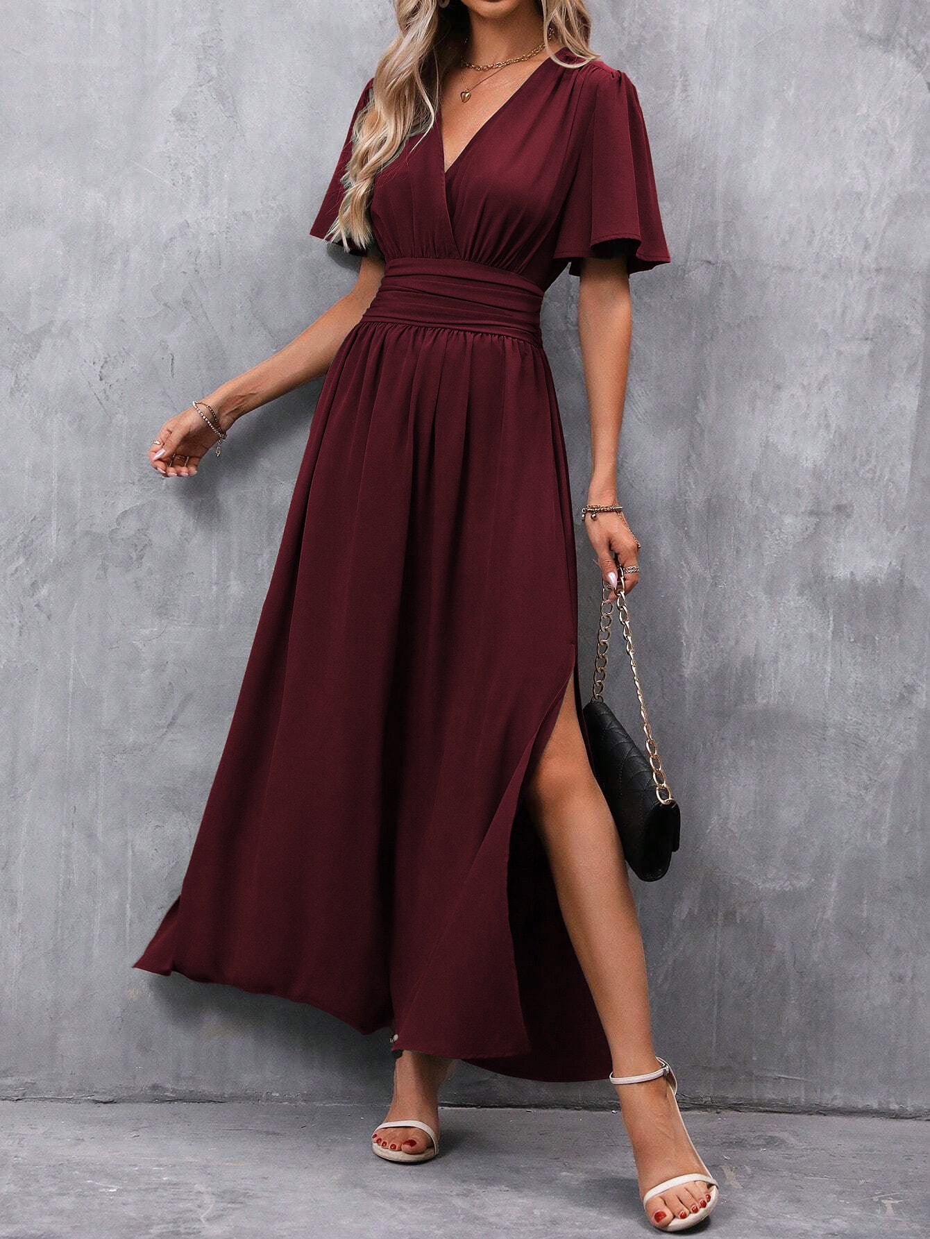 Women's Maxi Dress with V-Neck and Split – Elegant Evening Dress with Summery Flair