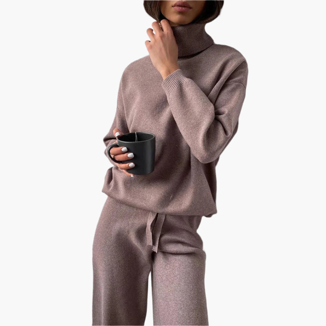 Women's Lounge Set with Turtleneck – Casual & Comfortable Homewear for Every Day