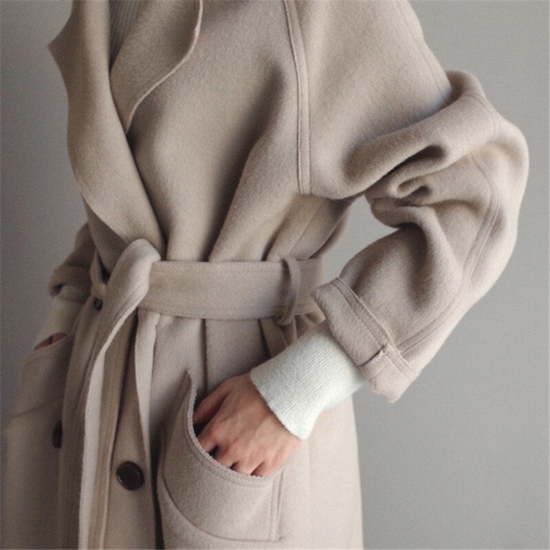 Women's Long Elegant Winter Coat – Classic Style and Comfort for Cold Days