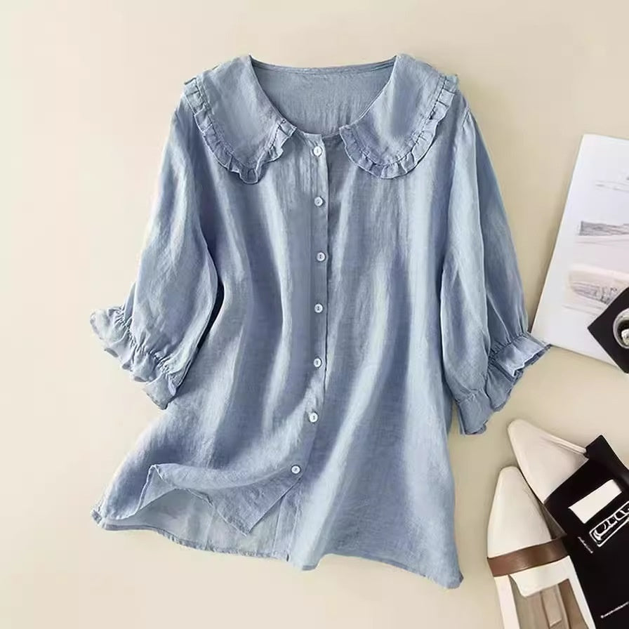 Women's Blouse with Round Collar and Button Closure – Romantic Casual Look