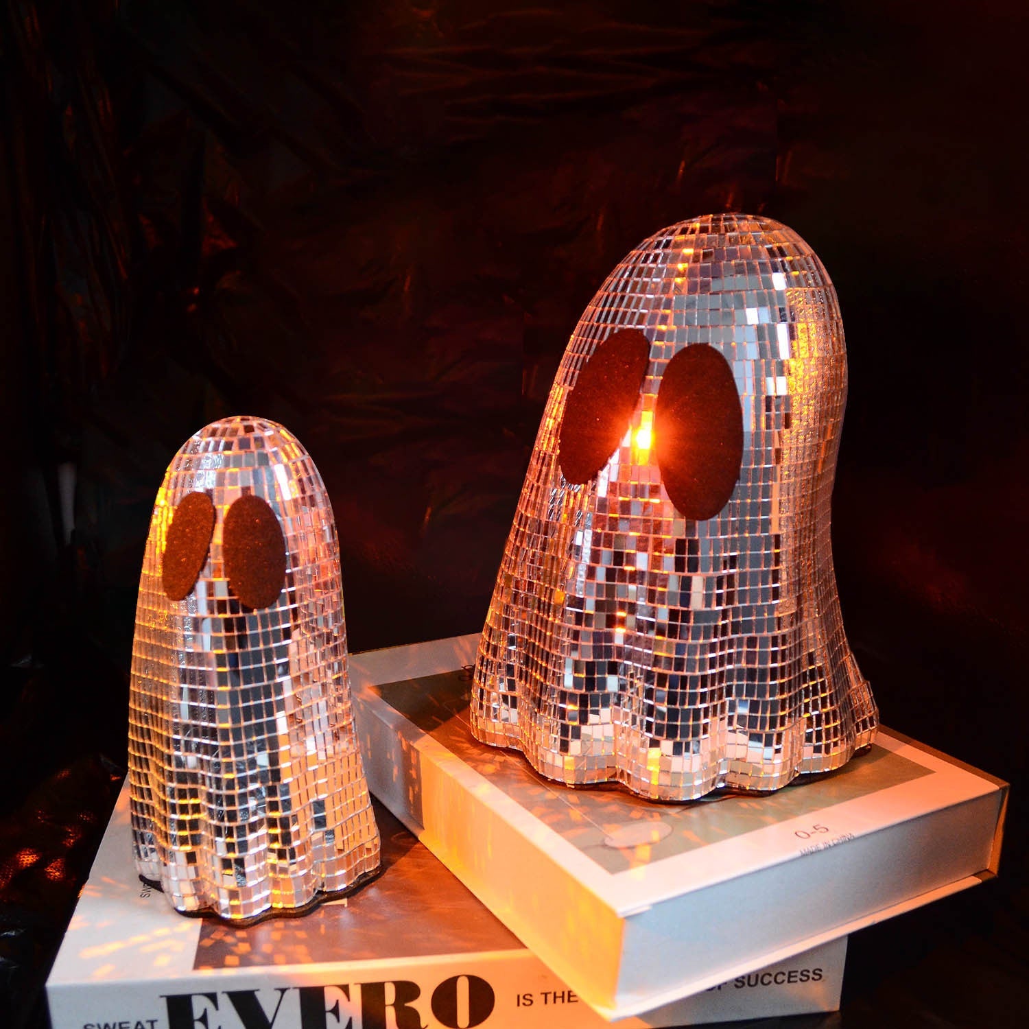 Halloween Spook Disco Decoration Set – Shiny Ghost Figures for Party & Atmospheric Decoration