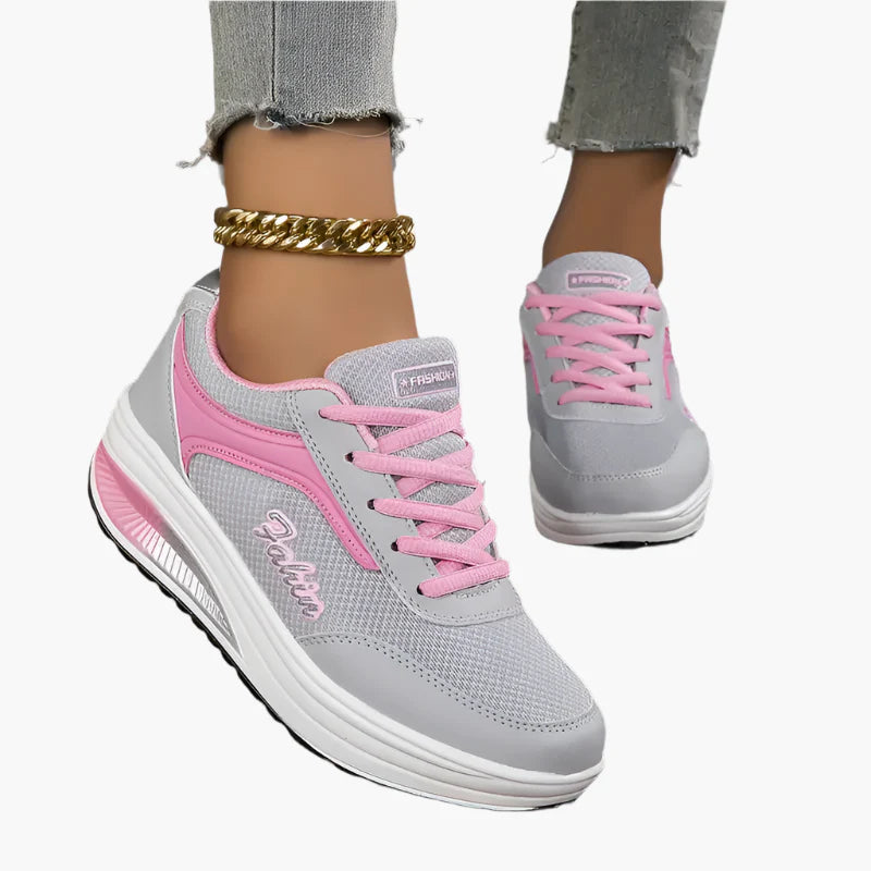 Women's platform sneakers – sporty lifestyle sneakers with thick sole