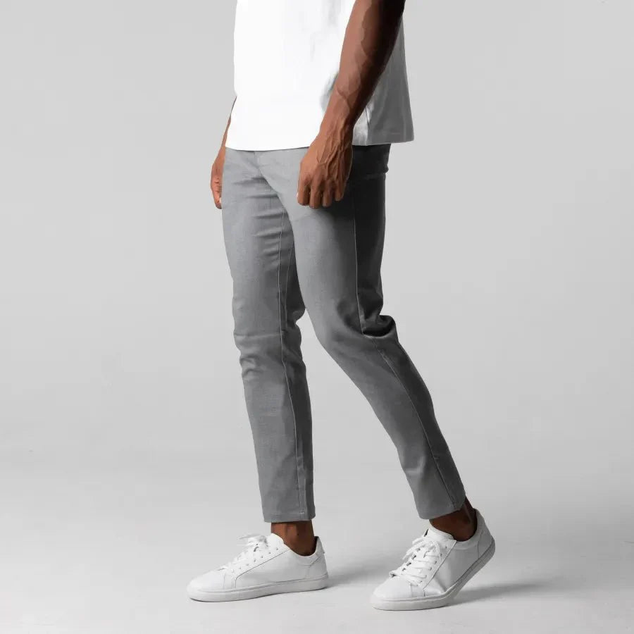 Men's Slim-Fit Chino Pants – Modern and Comfortable for Work and Leisure